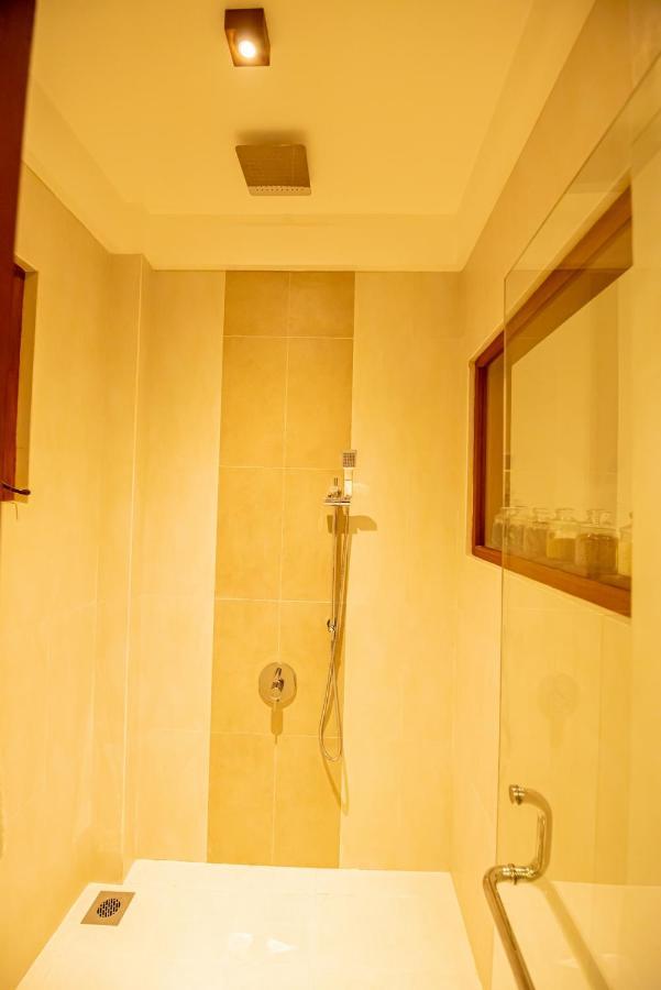 The Residence Хикадува Екстериор снимка