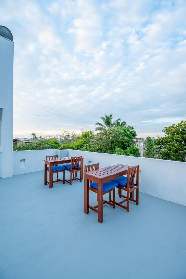 The Residence Хикадува Екстериор снимка